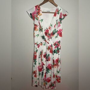 Express Woman’s White Floral Flutter Sleeves Surplice Dress Size Medium